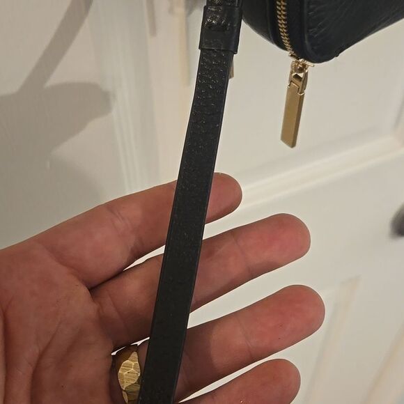 Thacker Black Leather Crossbody Bag - Picture 9 of 9